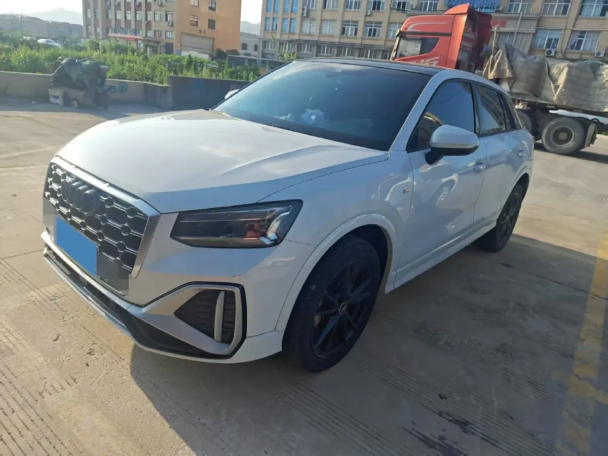 2022 Audi Q2L 1.4T 150HP L4 7DCT