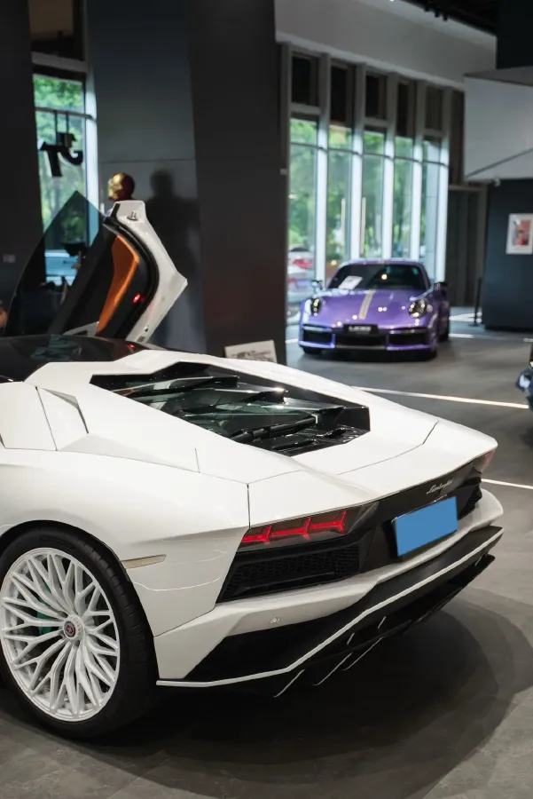 2017 Lamborghini Aventador 6.5L 740HP V12 7ISR,autocango,china used car exporter,china ev exporter,chinese used car exporter,chinese used ev exporter