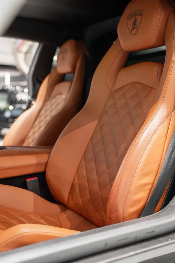 2017 Lamborghini Aventador 6.5L 740HP V12 7ISR,autocango,china used car exporter,china ev exporter,chinese used car exporter,chinese used ev exporter