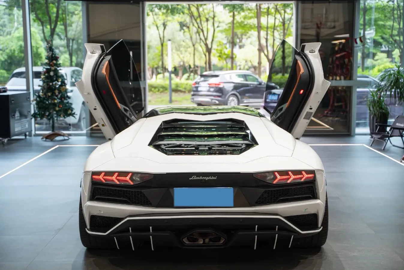 2017 Lamborghini Aventador 6.5L 740HP V12 7ISR,autocango,china used car exporter,china ev exporter,chinese used car exporter,chinese used ev exporter