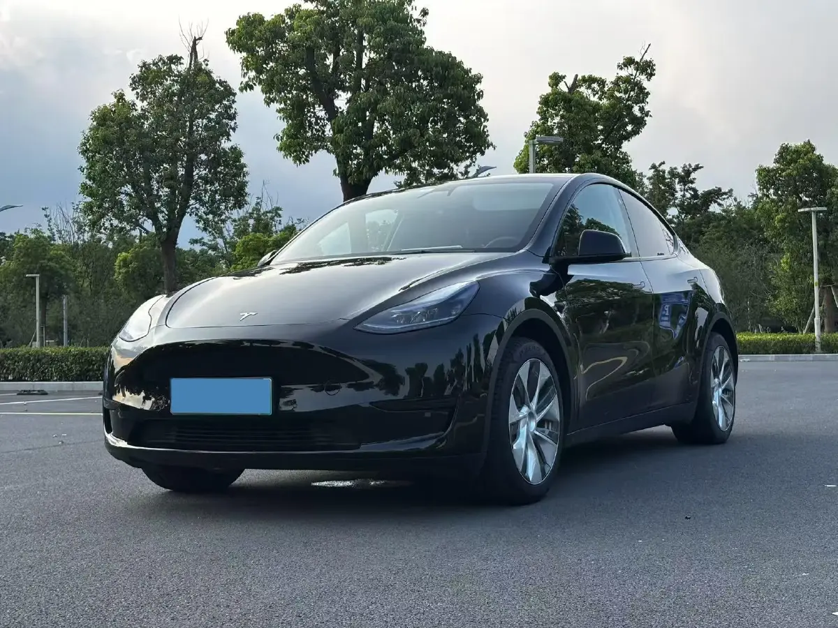 2022 Tesla Model Y BEV 60KWH
