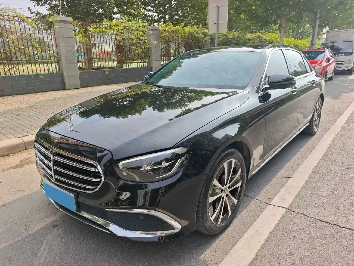 2022 Mercedes-Benz E Class 2.0T 211HP L4 9AT PHEV 25.4KWH