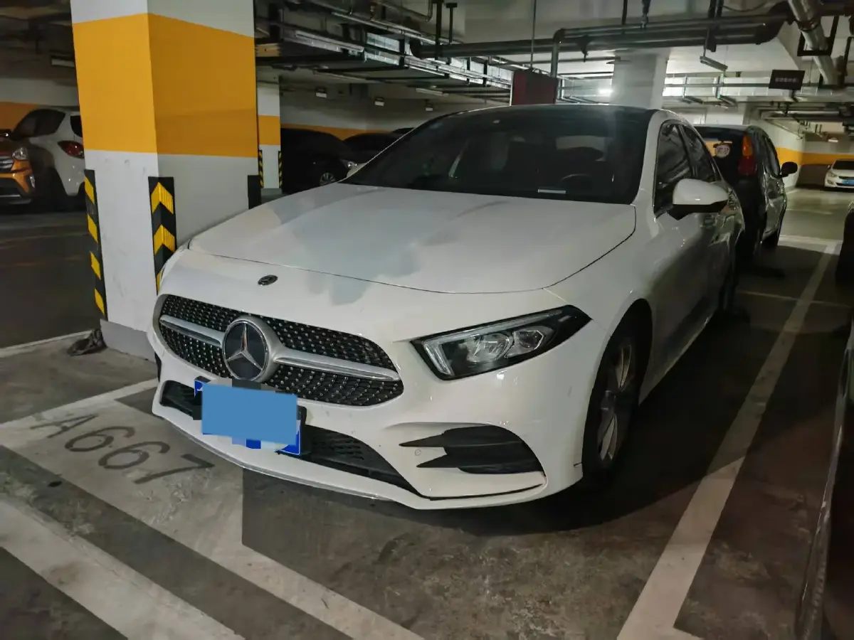 2020 Mercedes-Benz A Class 1.3T 163HP L4 7DCT