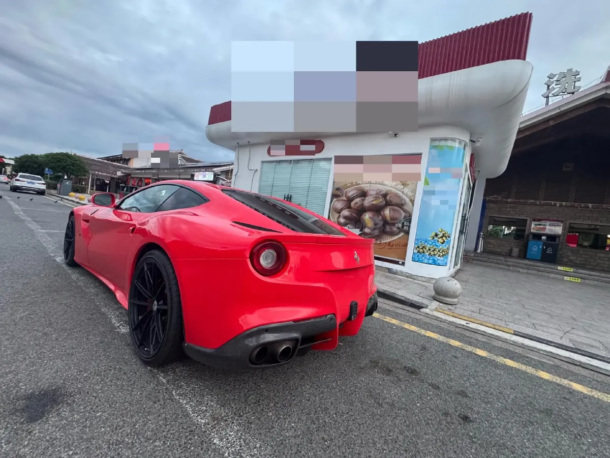 2013 Ferrari F12 berlinetta 6.3L 741HP V12 7DCT,autocango,china used car exporter,china ev exporter,chinese used car exporter,chinese used ev exporter