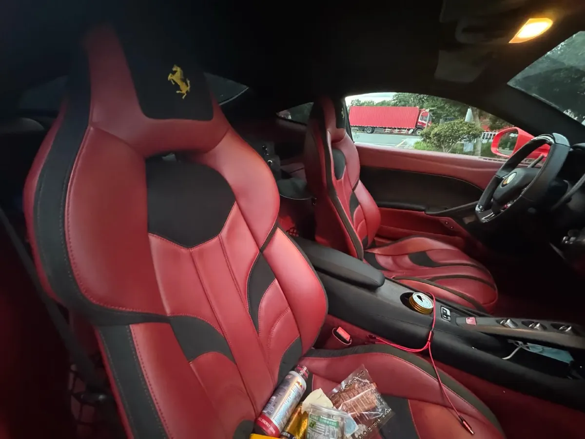 2013 Ferrari F12 berlinetta 6.3L 741HP V12 7DCT,autocango,china used car exporter,china ev exporter,chinese used car exporter,chinese used ev exporter