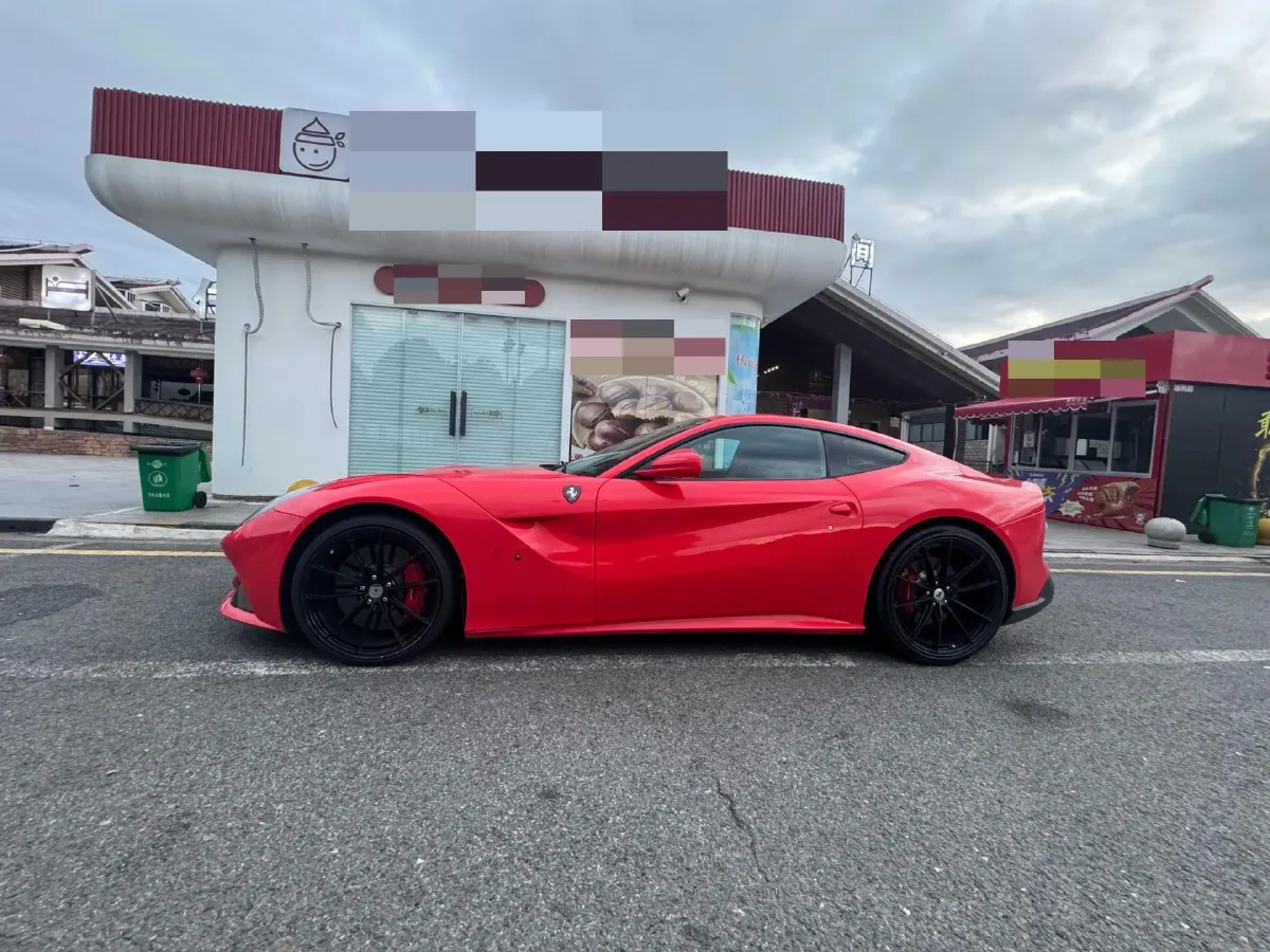 2013 Ferrari F12 berlinetta 6.3L 741HP V12 7DCT,autocango,china used car exporter,china ev exporter,chinese used car exporter,chinese used ev exporter