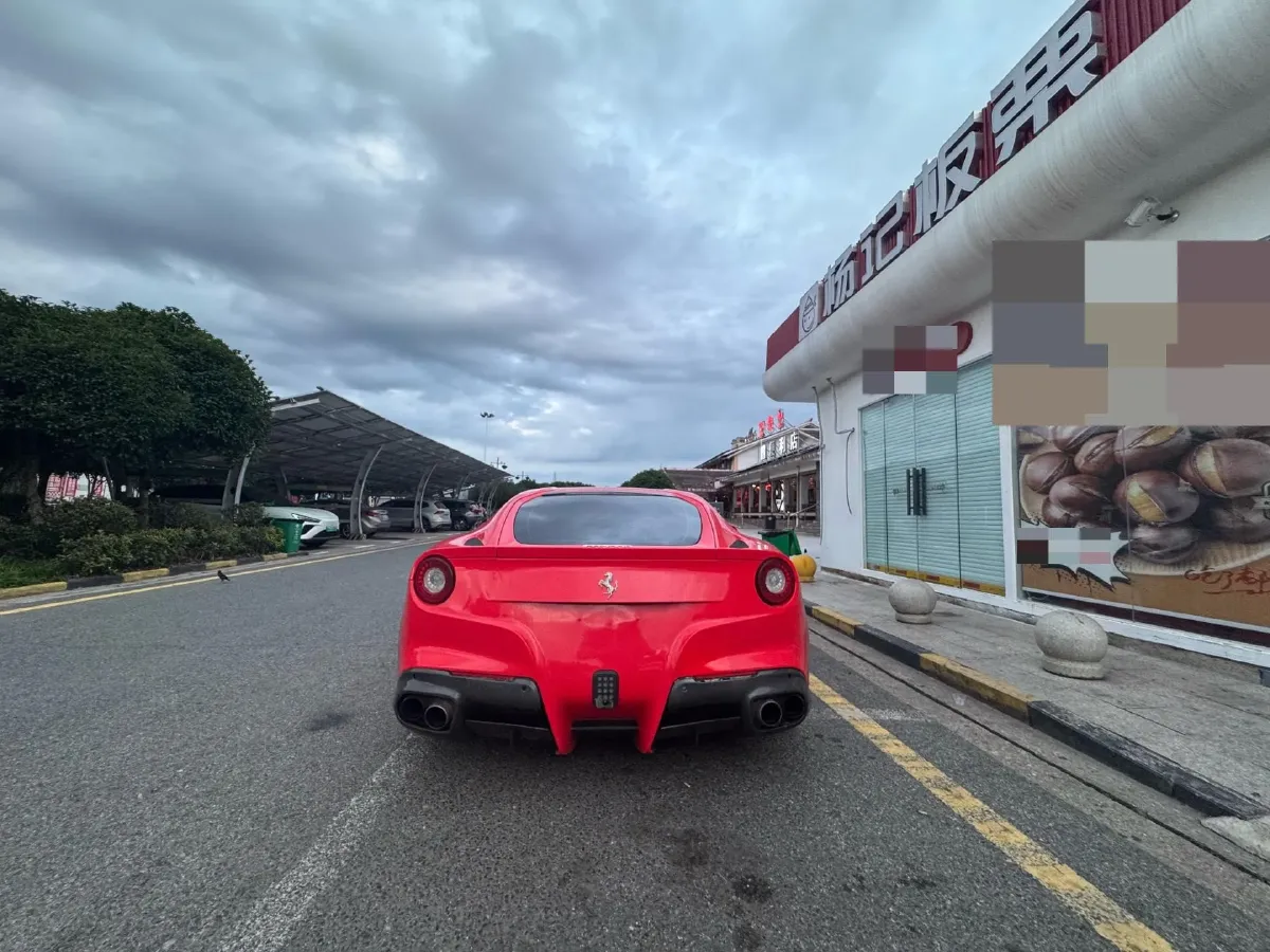 2013 Ferrari F12 berlinetta 6.3L 741HP V12 7DCT,autocango,china used car exporter,china ev exporter,chinese used car exporter,chinese used ev exporter