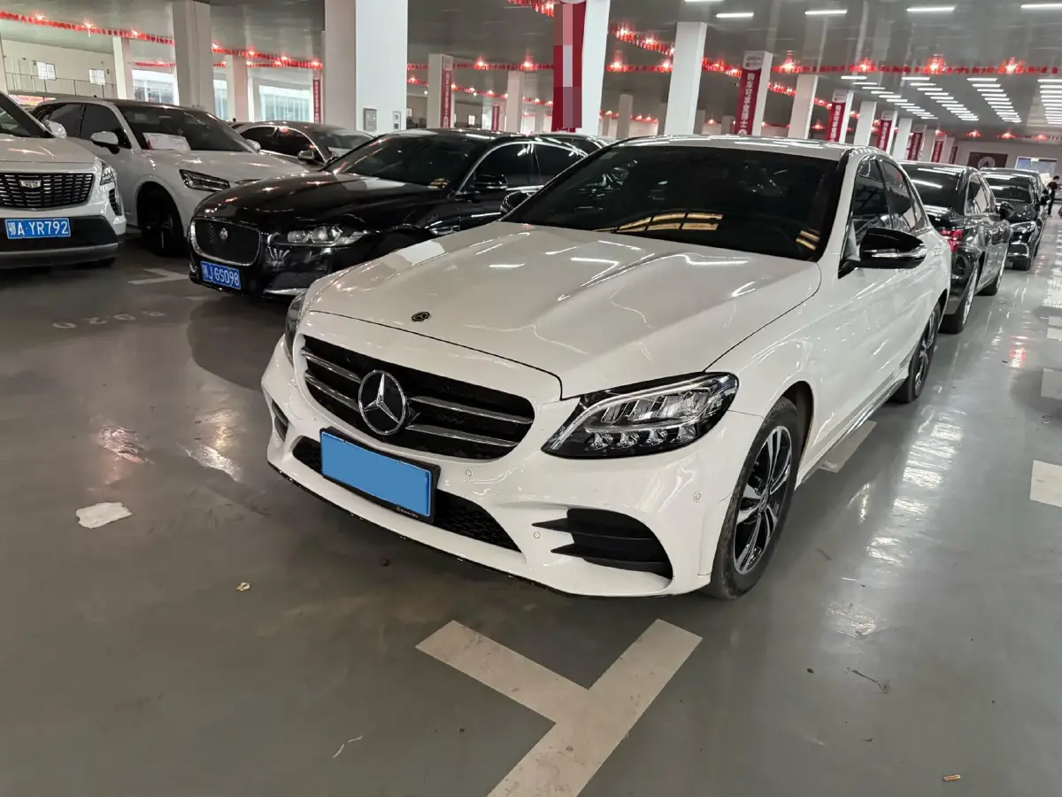 2019 Mercedes-Benz C Class 1.5T 184HP L4 9AT