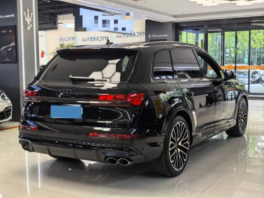 2024 Audi SQ7 4.0T 507HP V8 8AT,autocango,china used car exporter,china ev exporter,chinese used car exporter,chinese used ev exporter