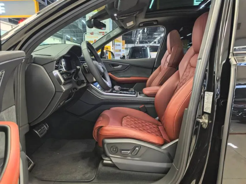 2024 Audi SQ7 4.0T 507HP V8 8AT,autocango,china used car exporter,china ev exporter,chinese used car exporter,chinese used ev exporter