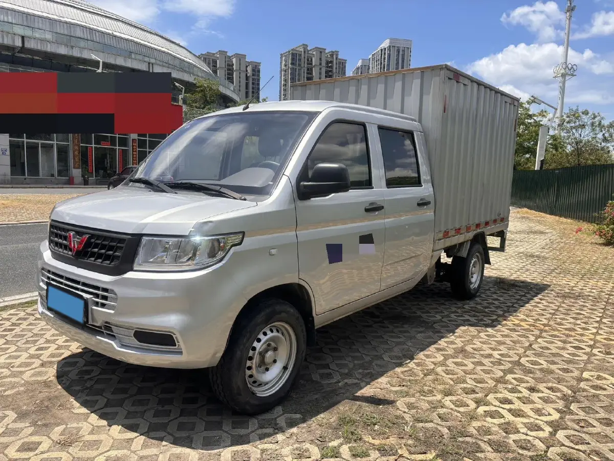 2019 WuLing RongGuang New Truck 1.8L 133HP L4 5MT