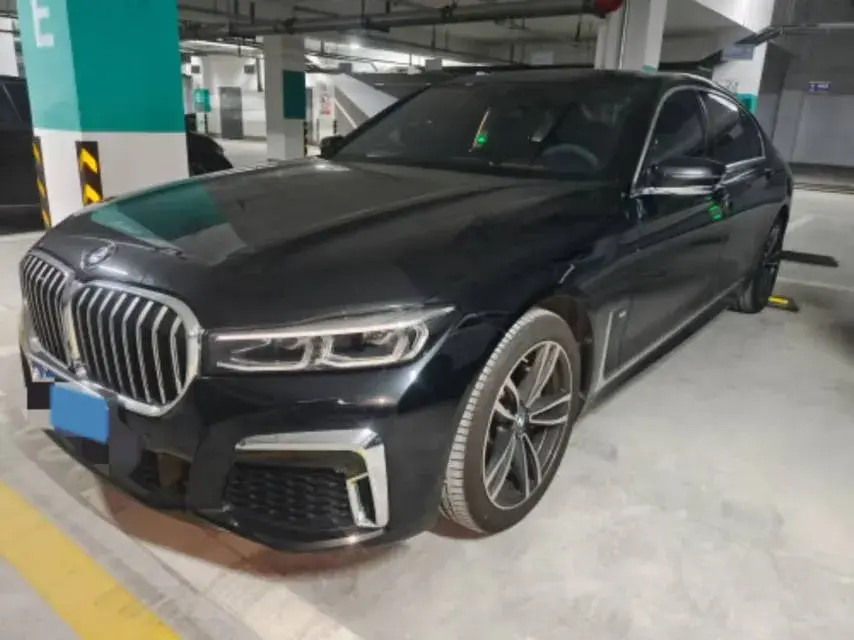2021 BMW 7 Series 2.0T 265HP L4 8AT