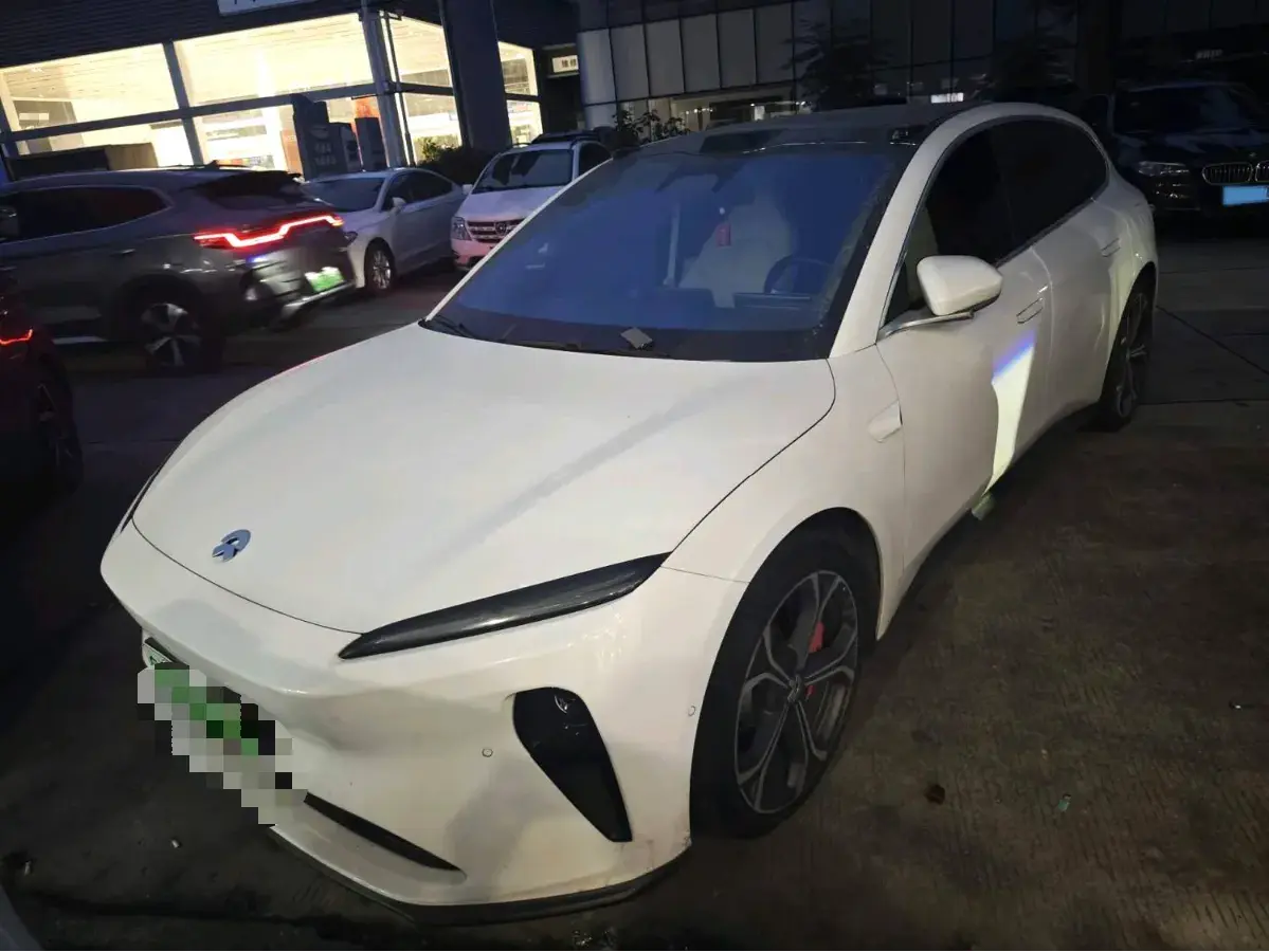 2024 NIO ET5T BEV 75KWH