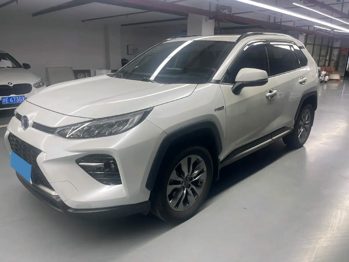 2022 Toyota Wildlander 2.5L 178HP L4 E-CVT Hybrid