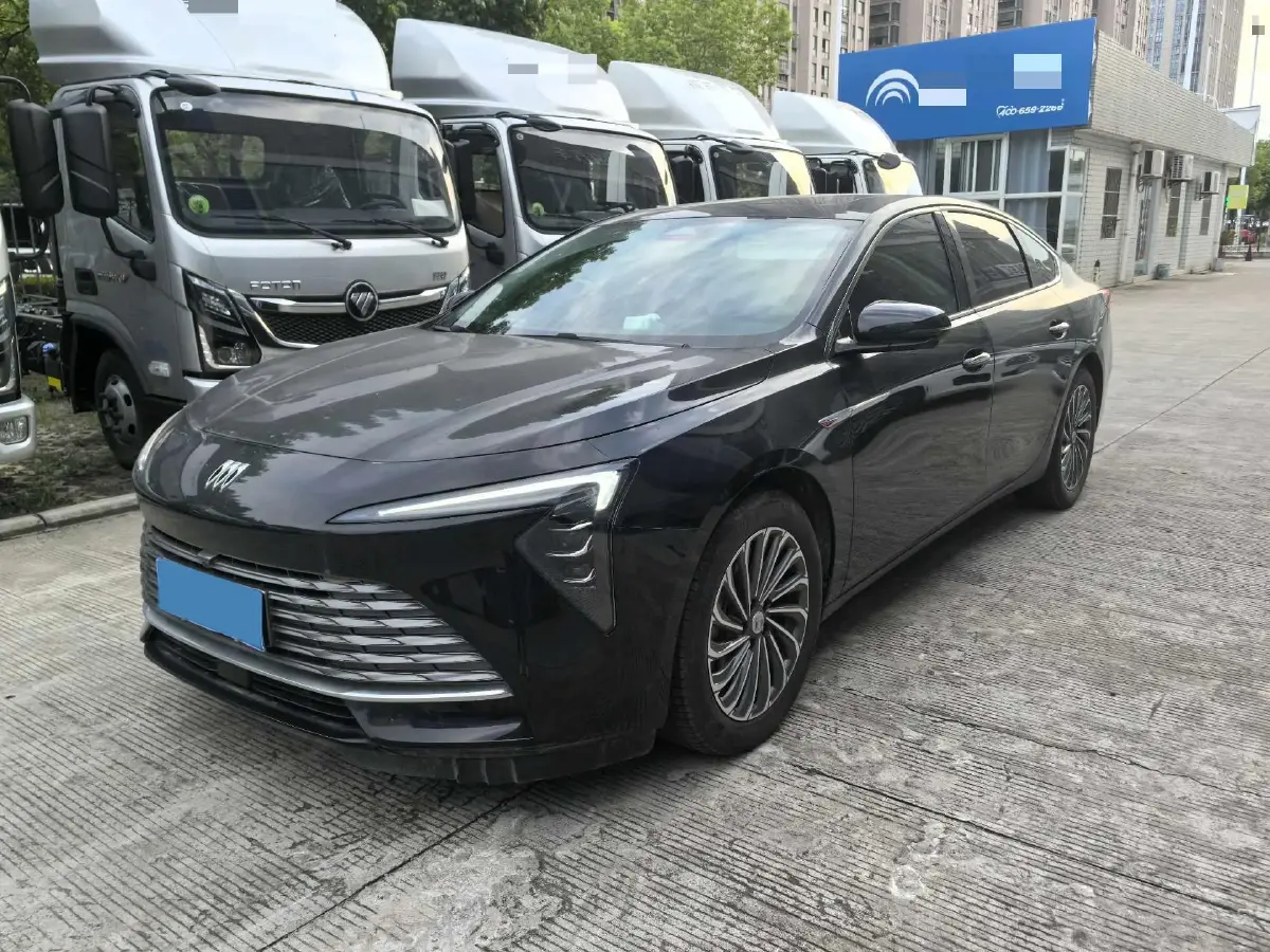 2023 Buick Larcosse 2.0T 237HP L4 9AT