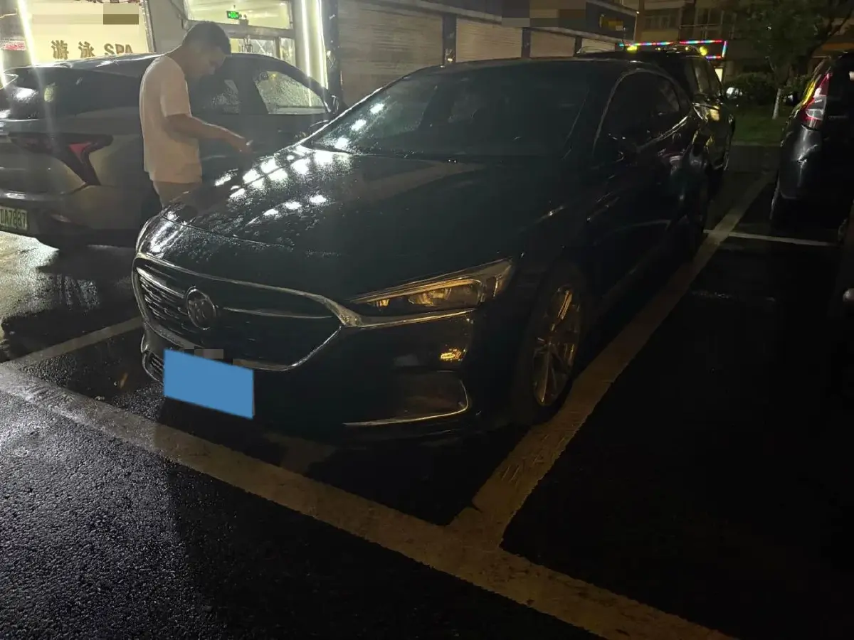 2020 Buick Larcosse 2.0T 237HP L4 9AT