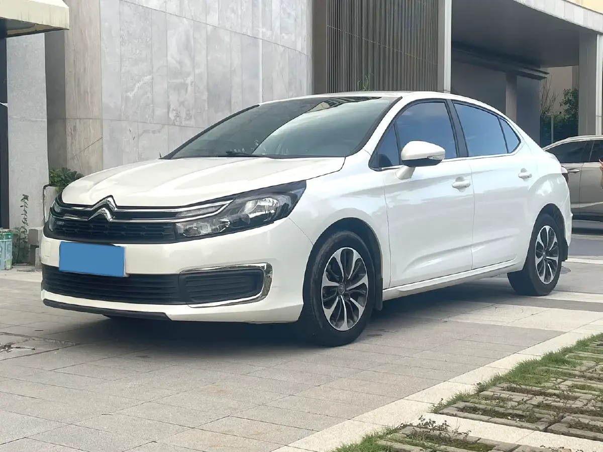 2019 Citroen C4L 1.2T 136HP L3 6AT