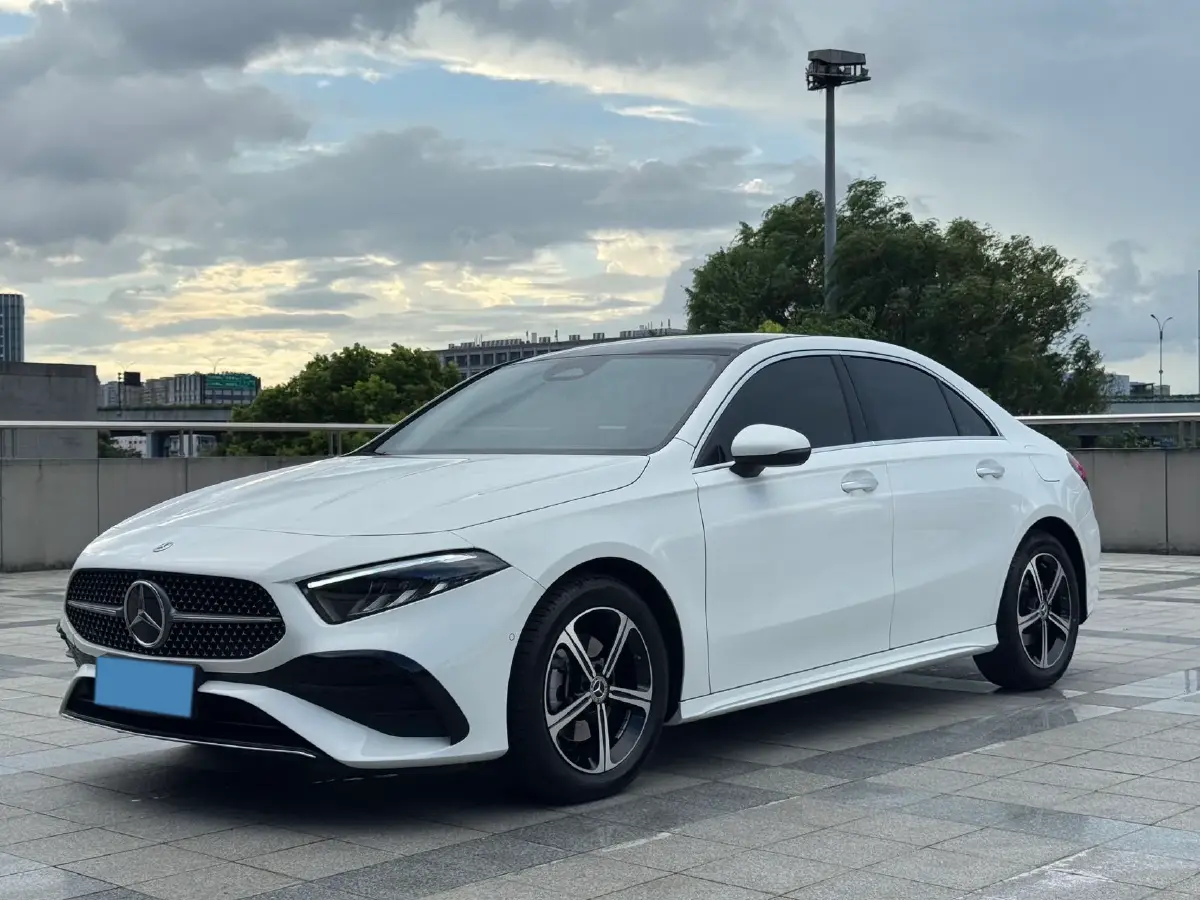 2024 Mercedes-Benz A Class 1.3T 163HP L4 7DCT