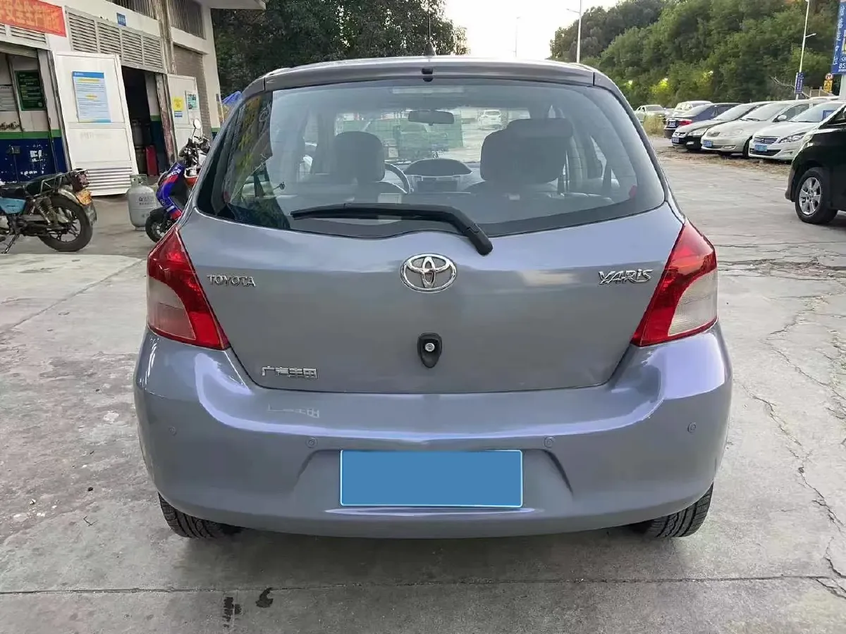 2011 Toyota Yaris 1.6L 118HP L4 4AT,autocango,china used car exporter,china ev exporter,chinese used car exporter,chinese used ev exporter