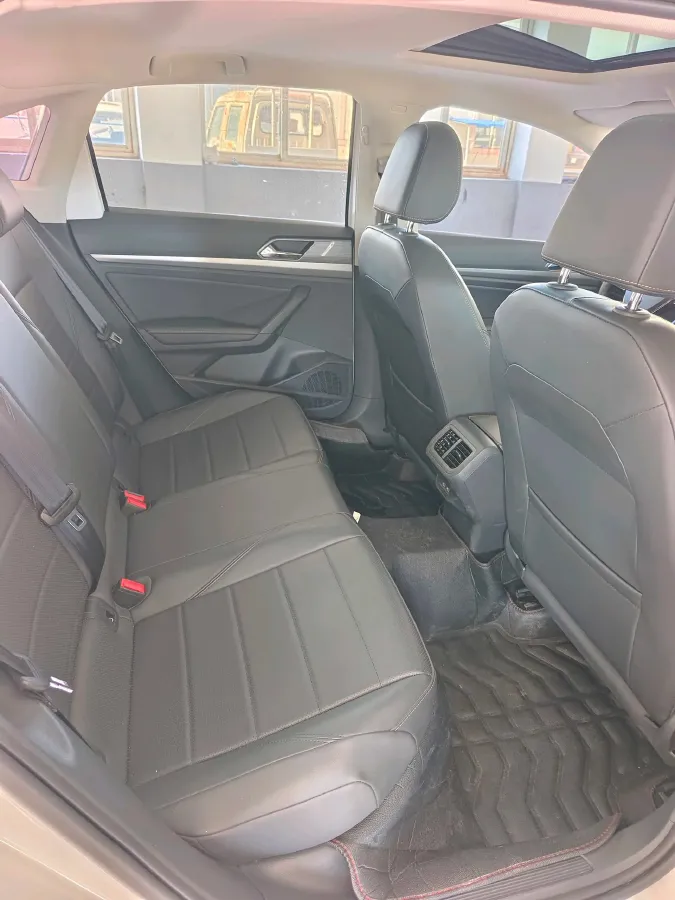 2018 Volkswagen Lavida 1.5L 116HP L4 6AT,autocango,china used car exporter,china ev exporter,chinese used car exporter,chinese used ev exporter