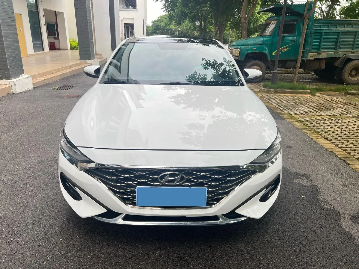 2019 Hyundai La Festa 1.6T 204HP L4 7DCT,autocango,china used car exporter,china ev exporter,chinese used car exporter,chinese used ev exporter