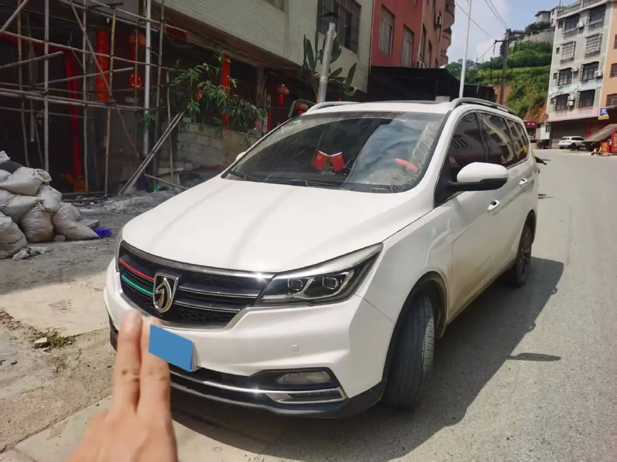 2017 BaoJun 730 1.5T 150HP L4 6DCT