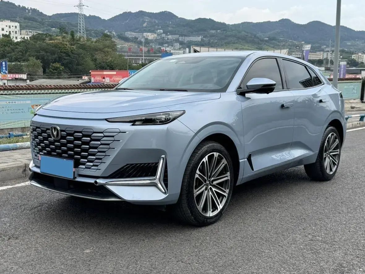 2021 ChangAn UNI-K 2.0T 233HP L4 8AT