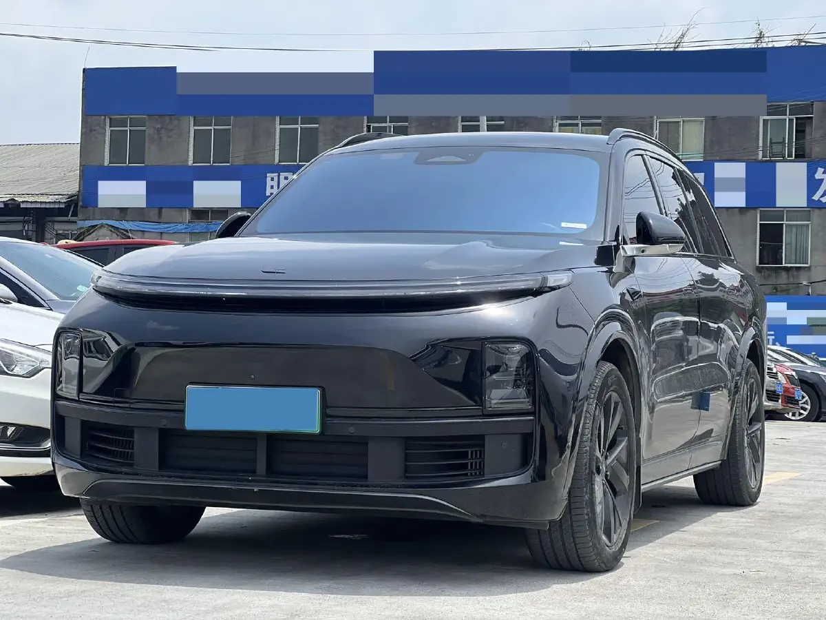 2023 Li L8 Range Extended 154HP REEV 40.9KWH