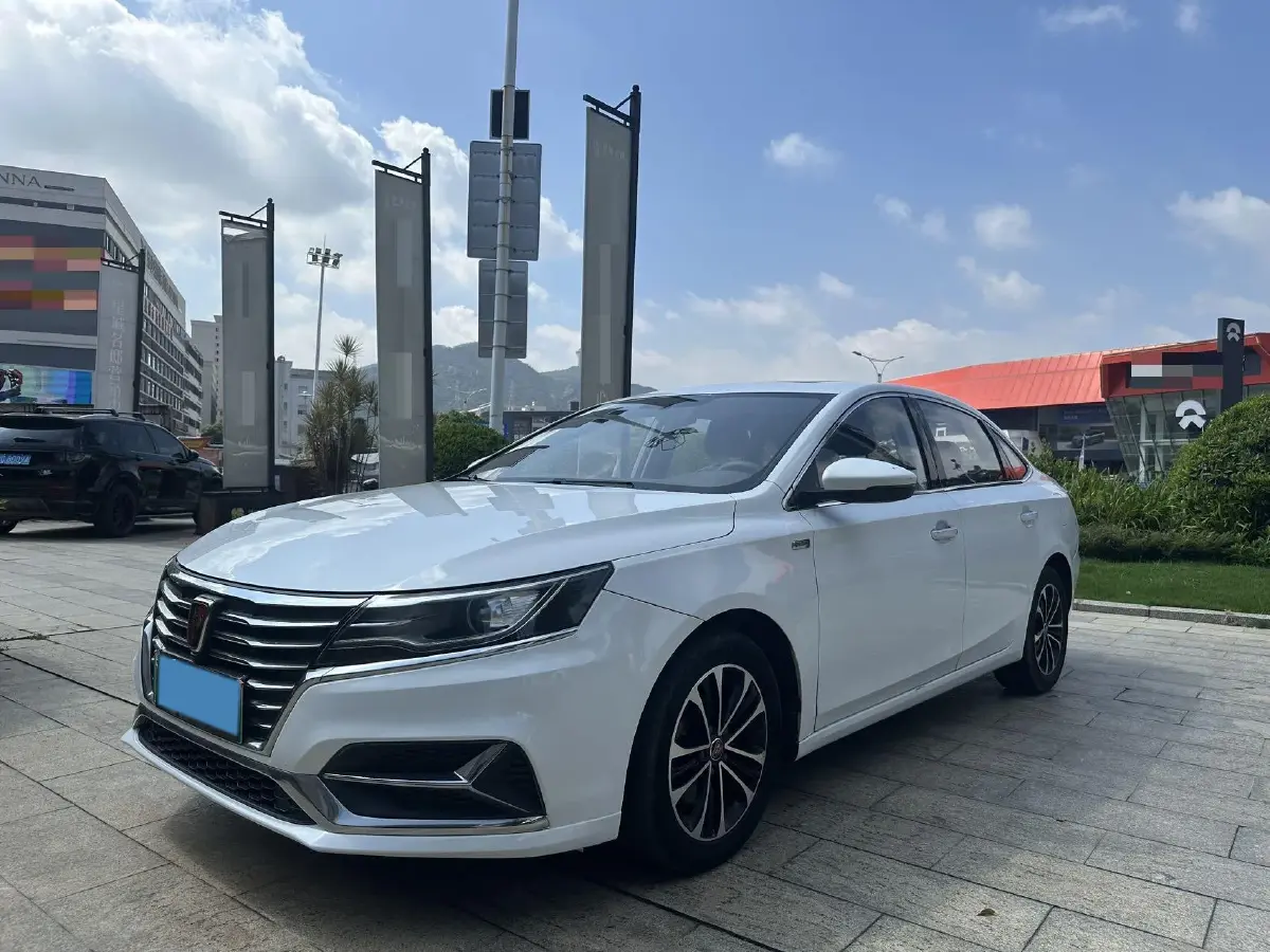 2019 Roewe i6 1.5T 169HP L4 AMT PHEV 9.1KWH