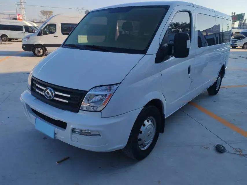 2023 MAXUS XinTu V80 2.0T 127HP L4 6MT