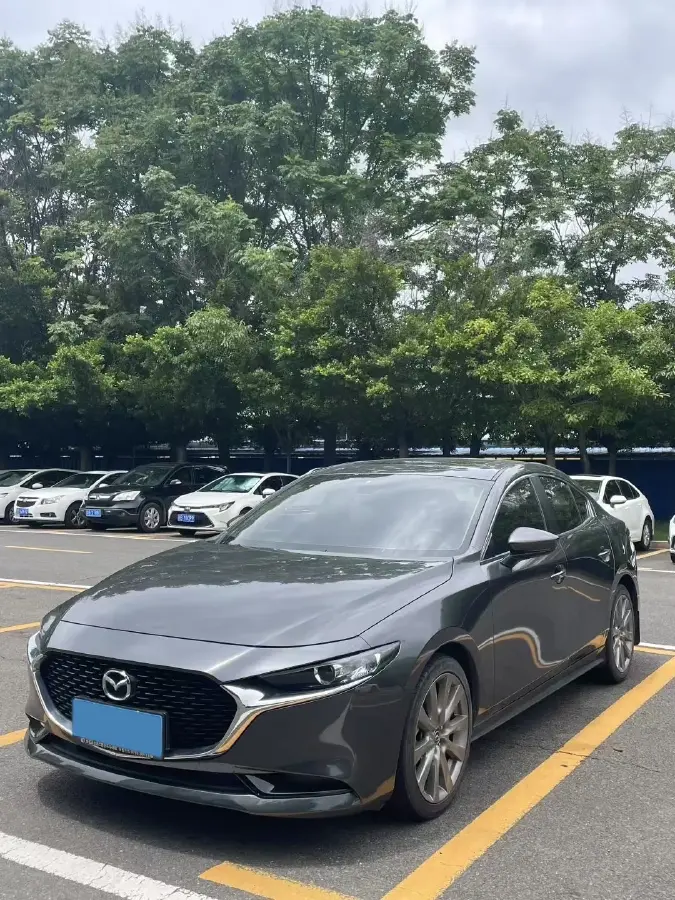 2021 Mazda 3 Axela 2.0L 158HP L4 6AT