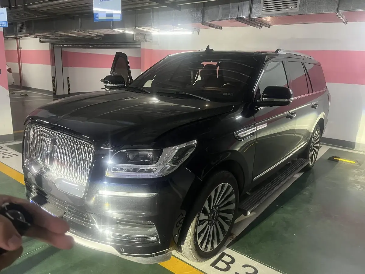 2020 Lincoln Navigator 3.5T 388HP V6 10AT