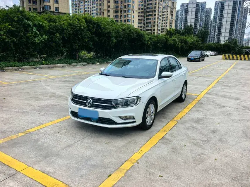 2018 Volkswagen Bora 1.5L 110HP L4 5MT