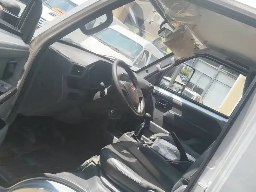 2023 WuLing Loong Truck 2.0L 136HP L4 5MT,autocango,china used car exporter,china ev exporter,chinese used car exporter,chinese used ev exporter