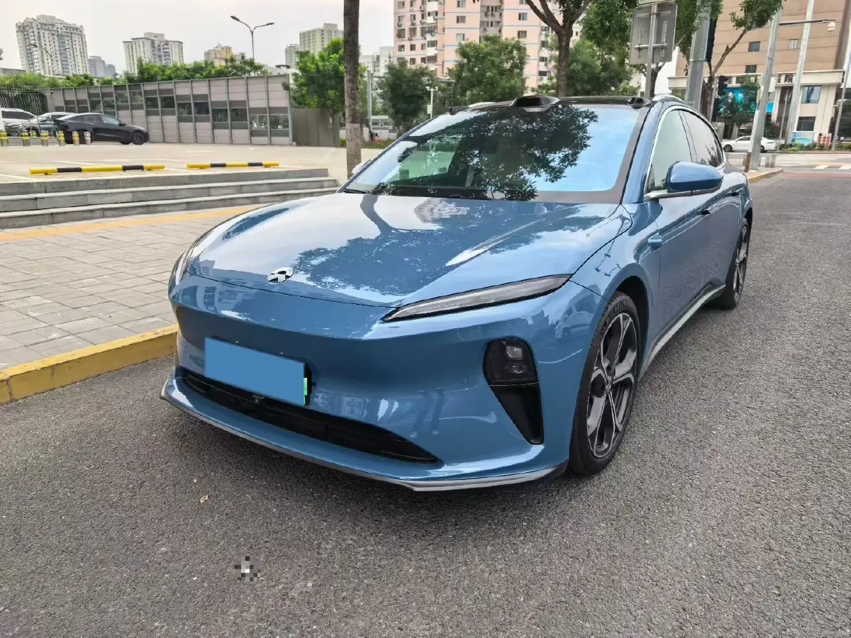 2023 NIO ET5T BEV 75KWH