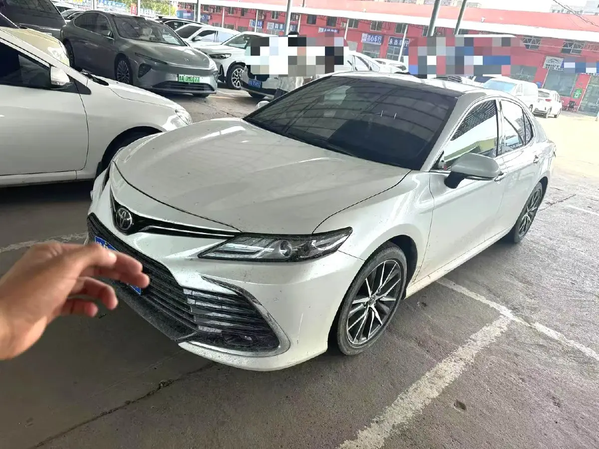 2021 Toyota Camry 2.5L 209HP L4 8AT