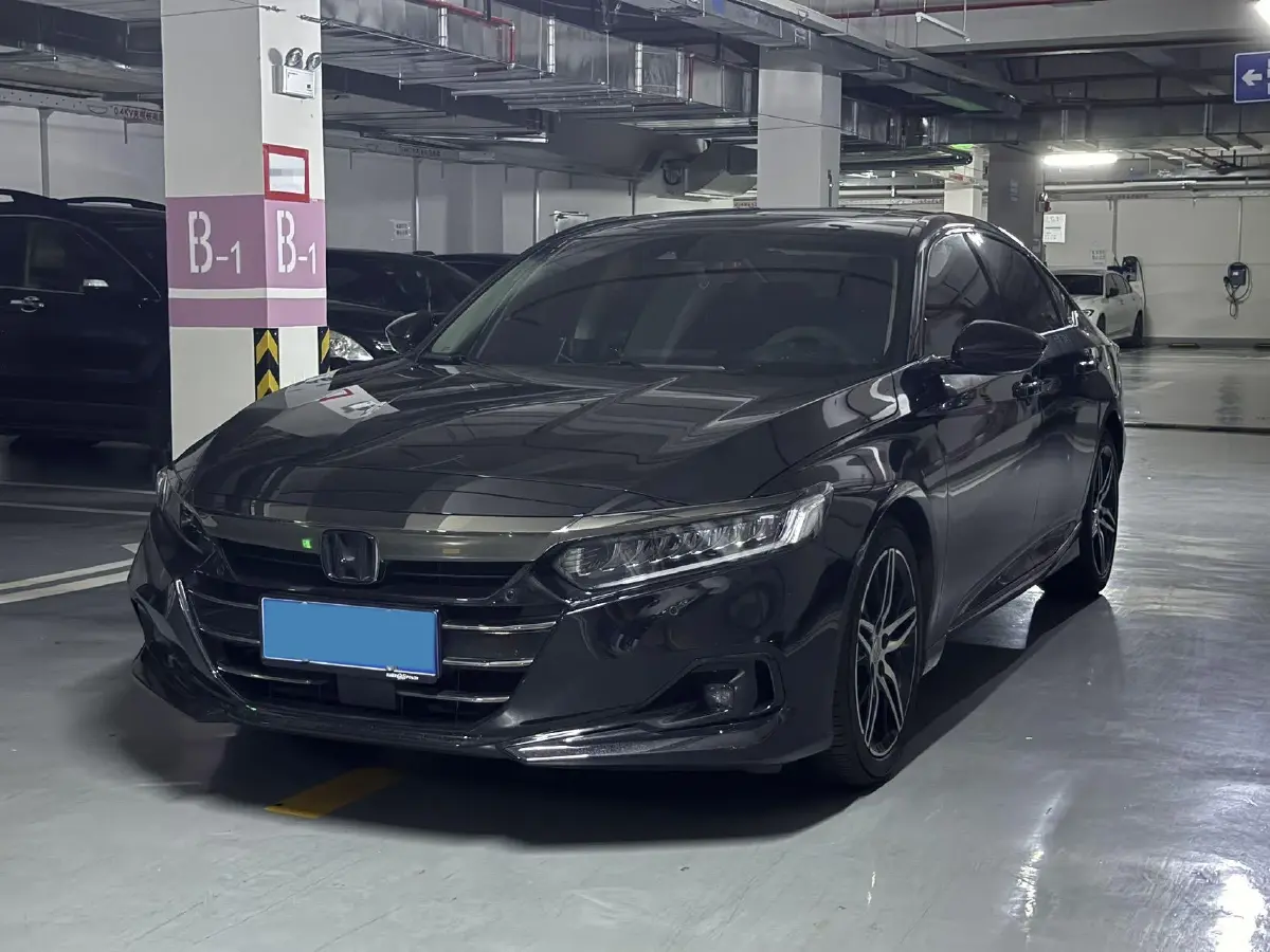 2022 Honda Accord 2.0L 146HP L4 E-CVT Hybrid