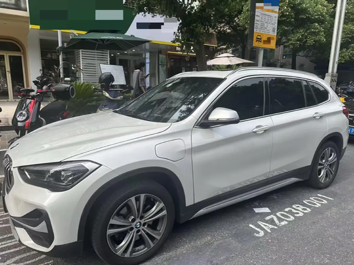 2021 BMW X1 1.5T 136HP L3 6AT PHEV