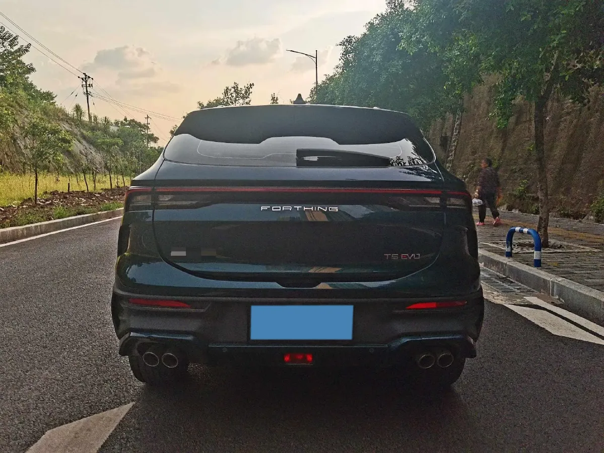 2024 DongFeng Forthing T5 EVO 1.5T 197HP L4 7DCT,autocango,china used car exporter,china ev exporter,chinese used car exporter,chinese used ev exporter