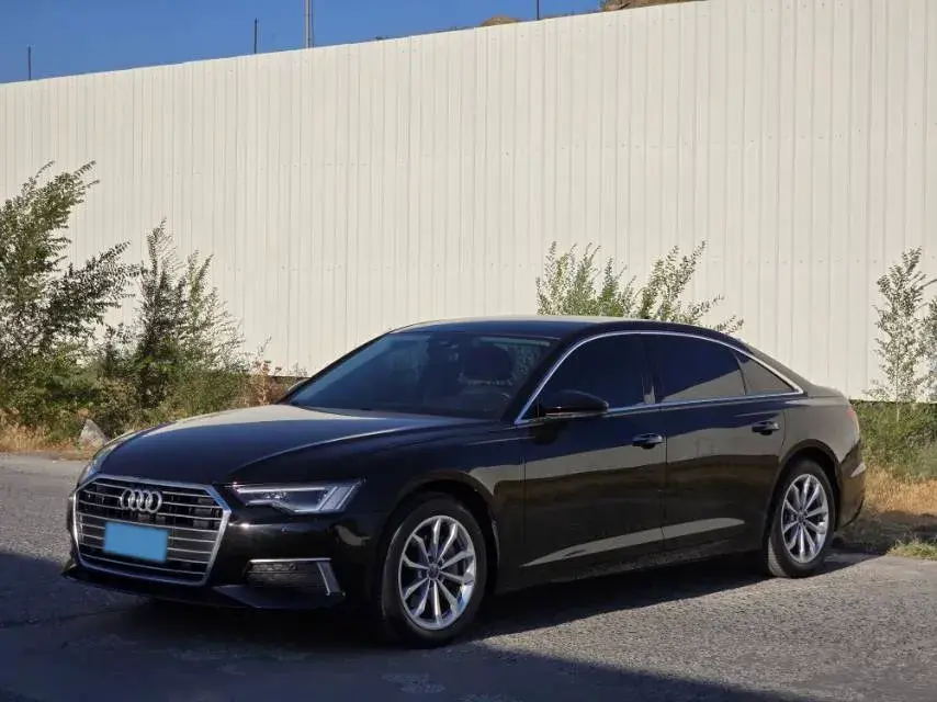 2020 Audi A6L 2.0T 190HP L4 7DCT