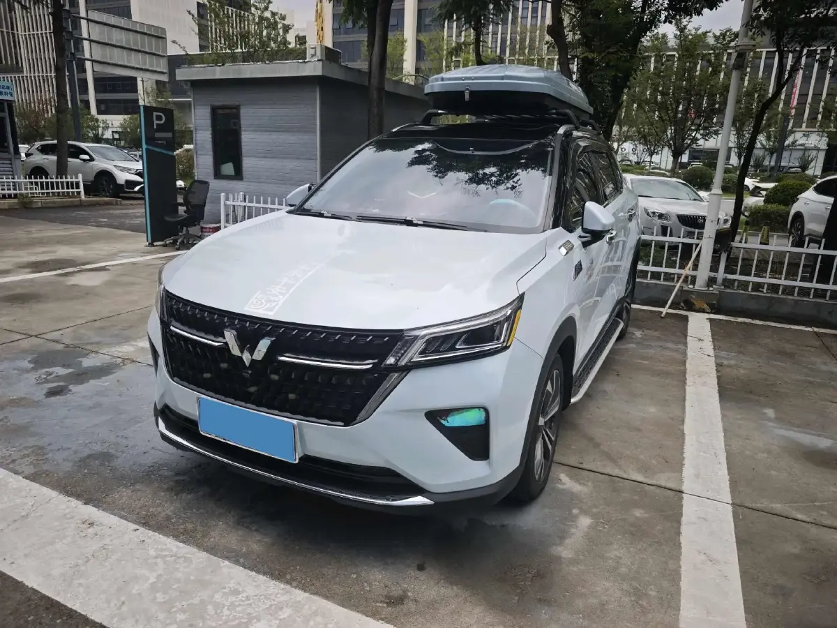 2022 WuLing XingChen 2.0L 136HP L4 1DHT Hybrid 1.8KWH