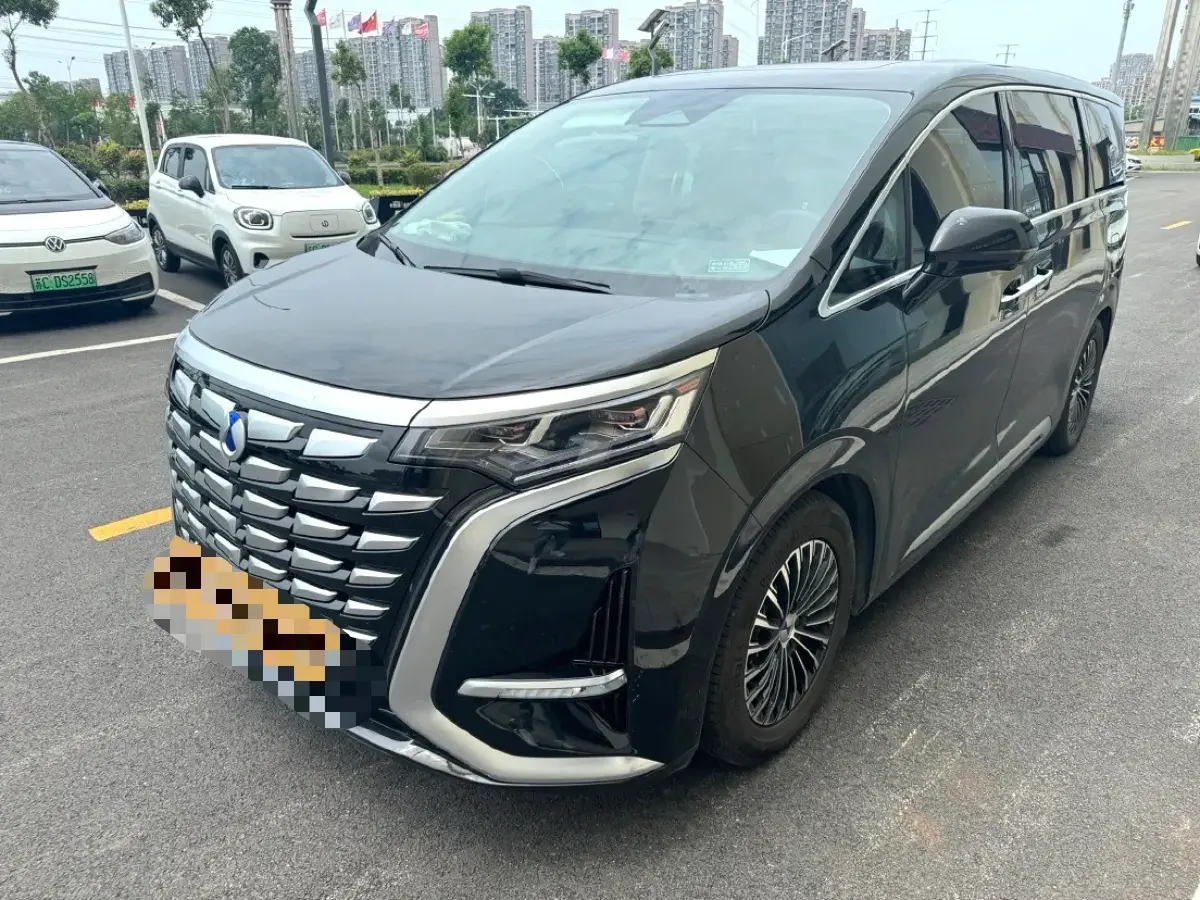 2024 Denza D9 1.5T 139HP L4 E-CVT PHEV 40KWH