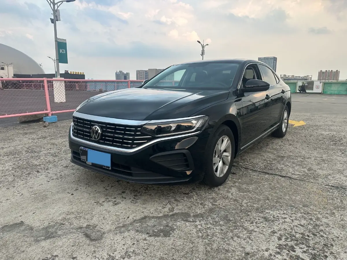 2024 Volkswagen Passat 1.4T 150HP L4 7DCT