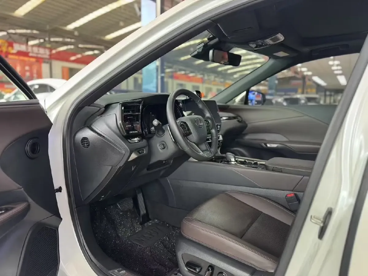 2023 Lexus RX 2.5L 189HP L4 E-CVT Hybrid,autocango,china used car exporter,china ev exporter,chinese used car exporter,chinese used ev exporter