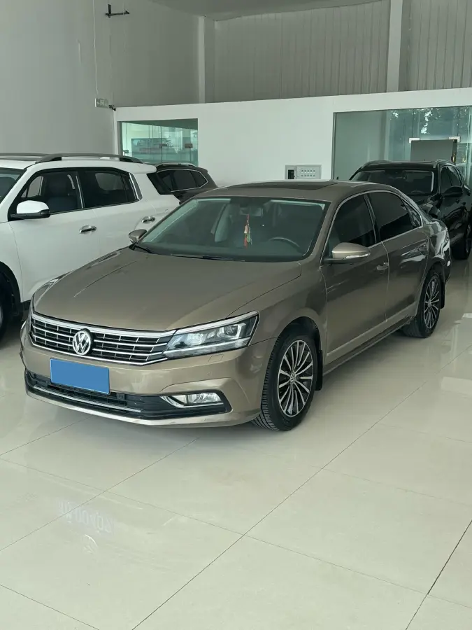 2017 Volkswagen Passat 1.8T 180HP L4 7DCT