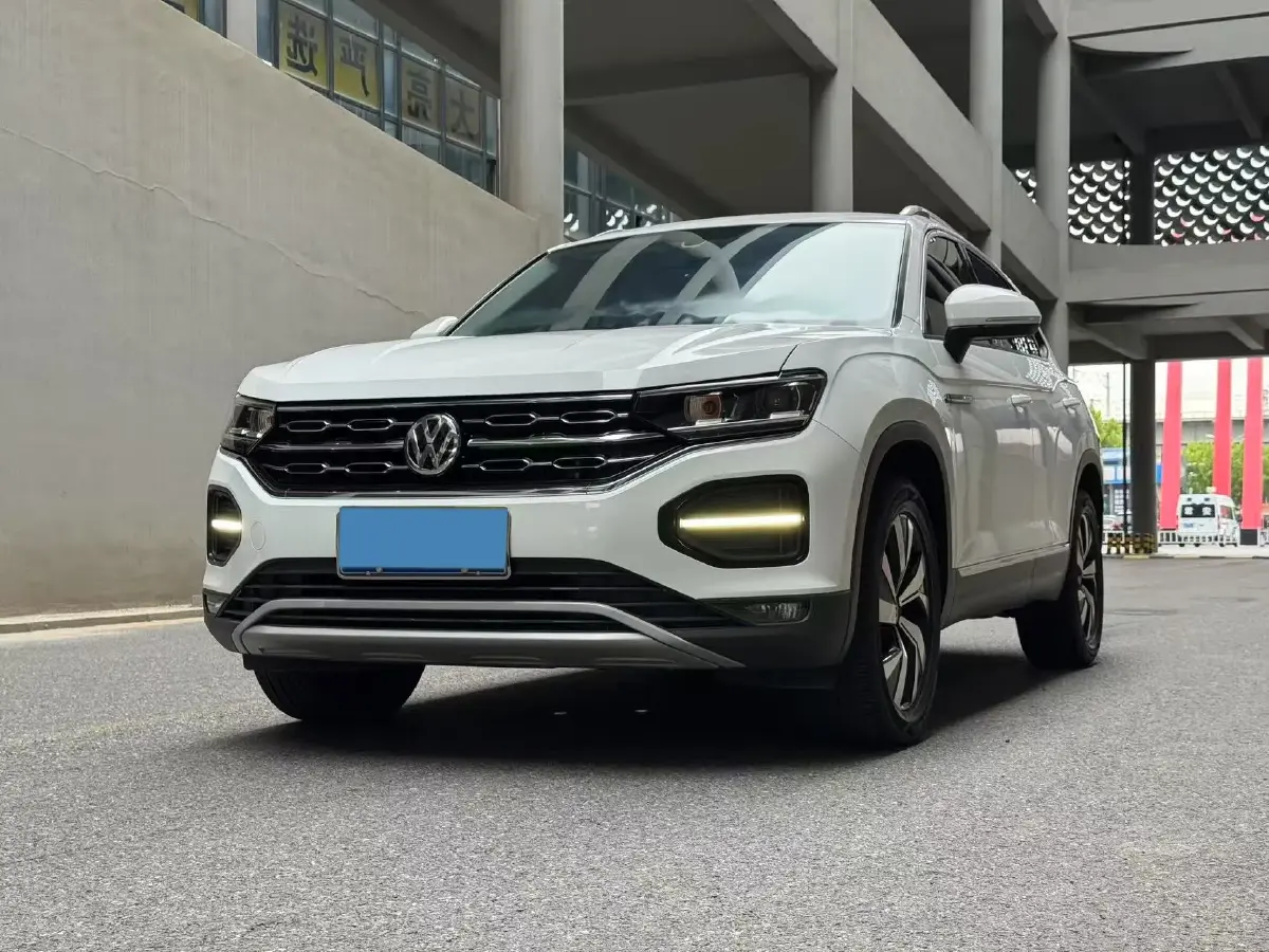 2020 Volkswagen Tayron 2.0T 186HP L4 7DCT