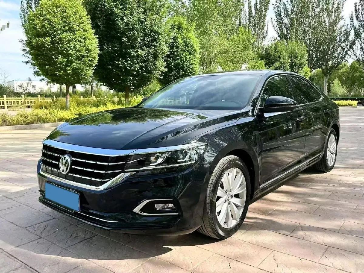 2019 Volkswagen Passat 2.0T 186HP L4 7DCT
