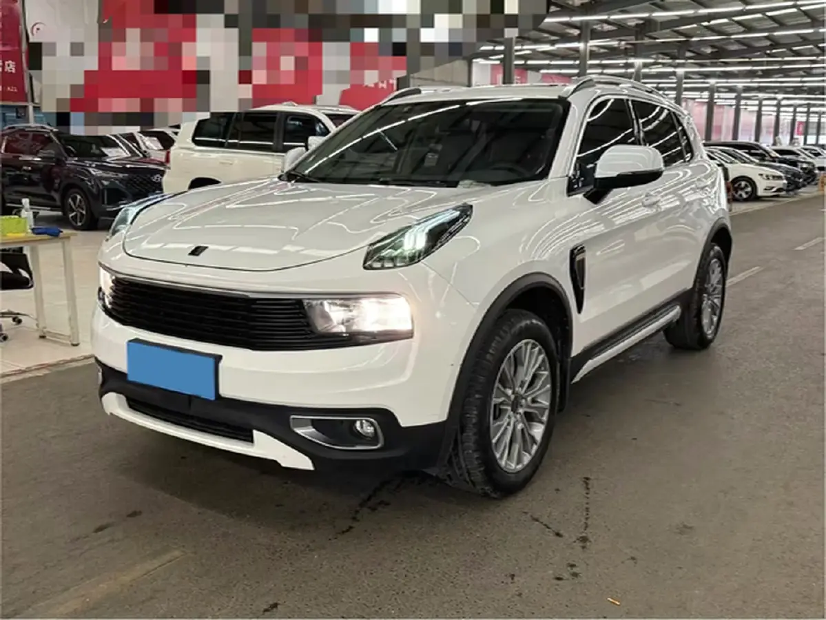 2018 LYNK&CO 01 2.0T 190HP L4 6AT