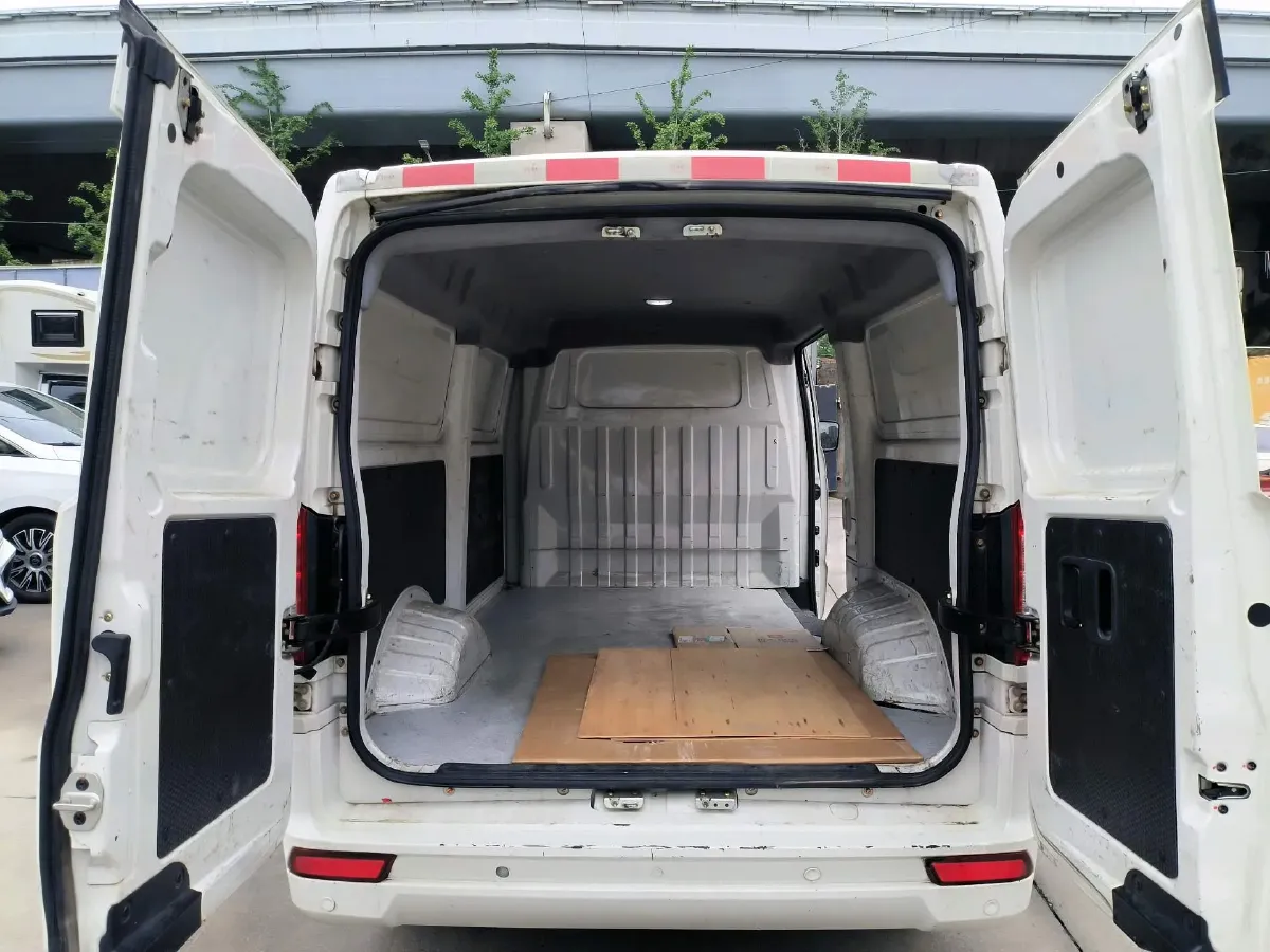 2023 DongFeng DFAC YuFeng EM26 BEV 41.47KWH,autocango,china used car exporter,china ev exporter,chinese used car exporter,chinese used ev exporter