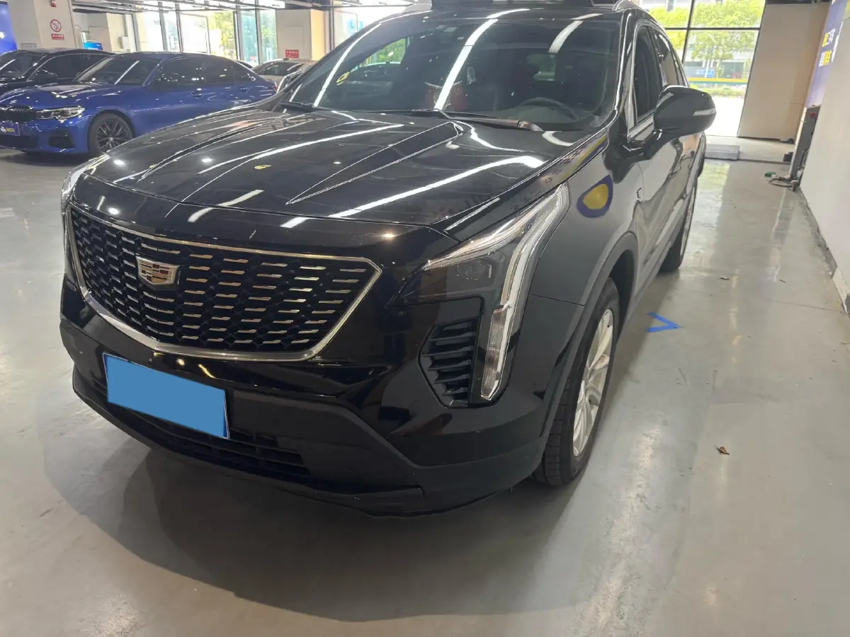 2022 Cadillac XT4 2.0T 237HP L4 9AT